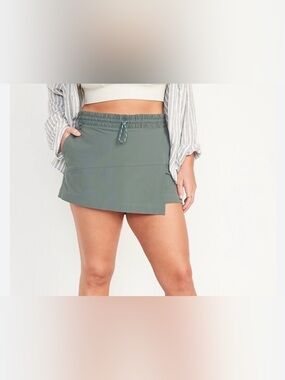 Old navy stretch tech wrap skort water repellent